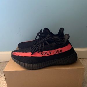 Yeezy 350 red stripe size 9.5
